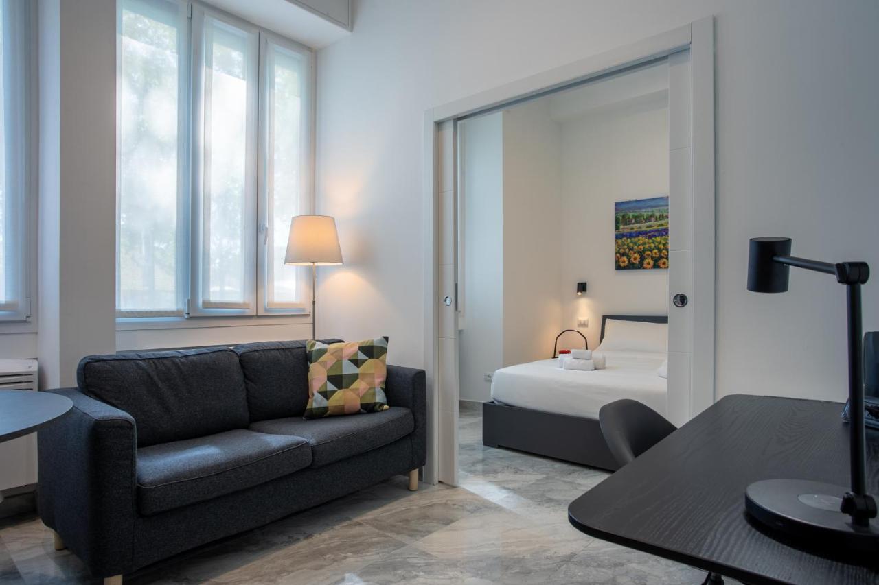 Luna Homes - Bilocale In Mac Mahon Милано Екстериор снимка